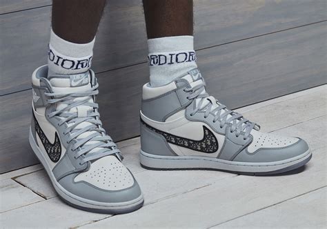 jordan dior house shoes|Dior jordan 1 release date.